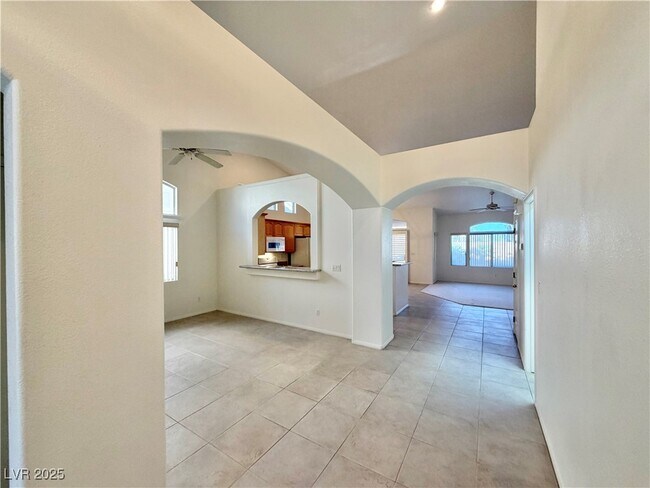 Building Photo - 2842 Altair St