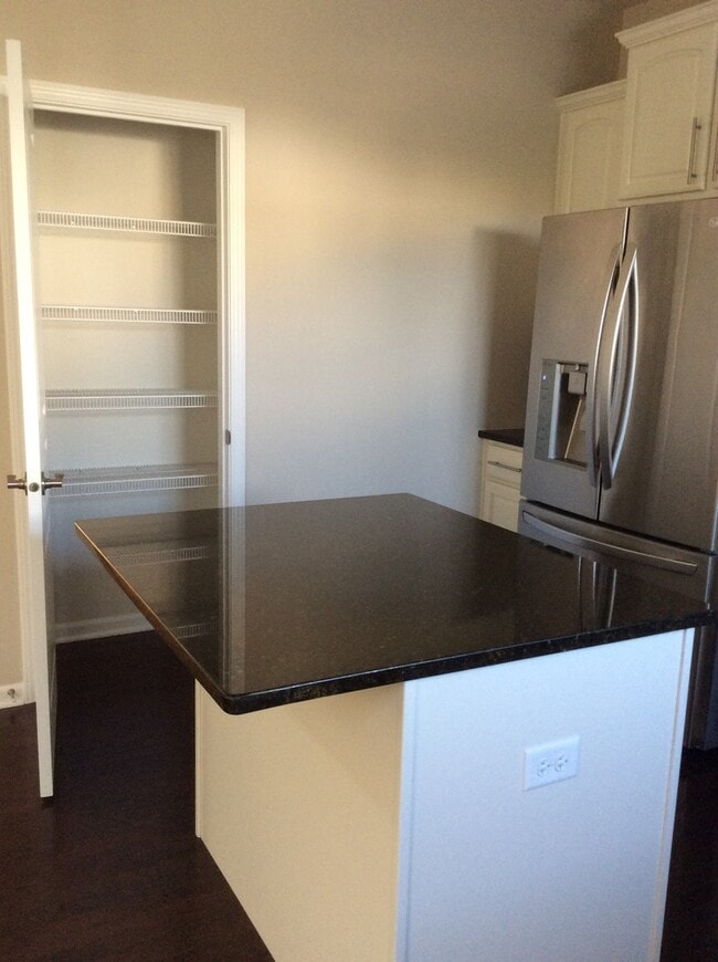 Building Photo - 3175 Coral Ln