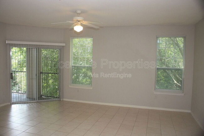 Building Photo - 1985 Erving Cir