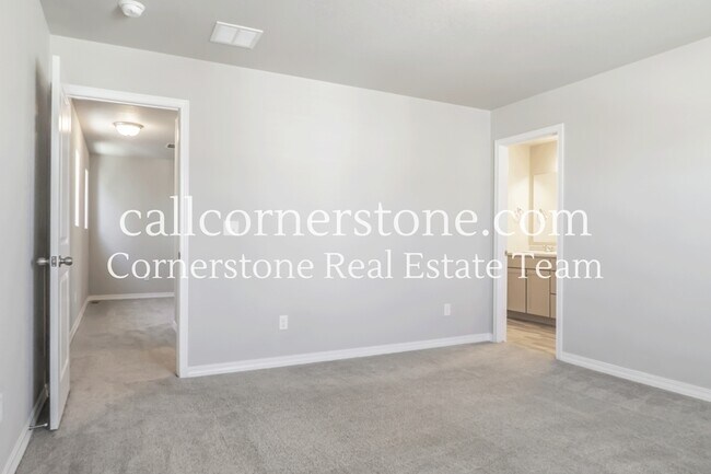 Building Photo - 4215 Samaritan Lp