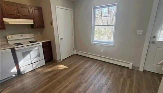 Building Photo - 65 Frank's Ln