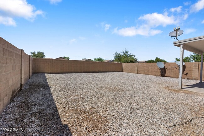 Building Photo - 34994 N Barzona Trail