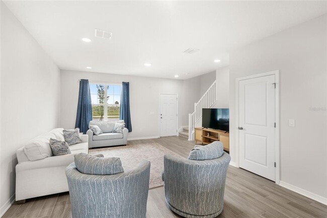 Building Photo - 12112 Plumpton Dr