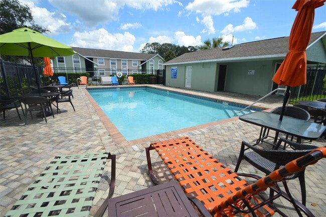 Building Photo - 4227 Pershing Pointe Pl