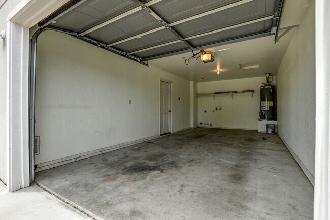 Building Photo - 6284 N Buckboard Dr