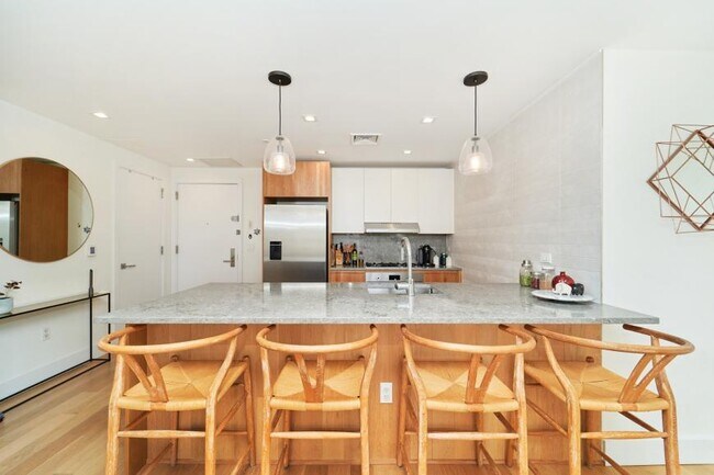 Building Photo - 2 bedroom in BROOKLYN NY 11230