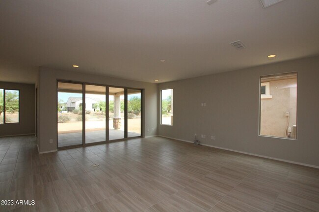 Building Photo - 21379 N 269th Ave