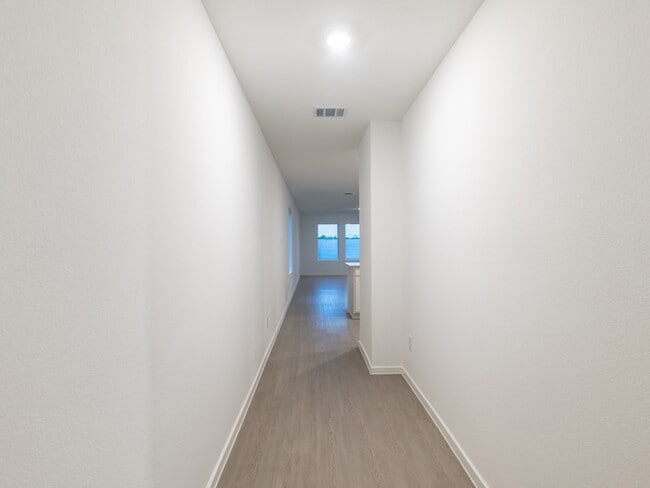 Building Photo - 31406 Pratola Serra Cir