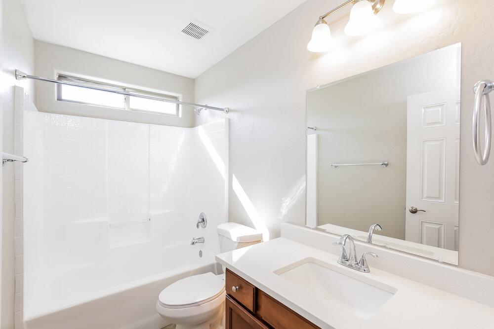 Building Photo - 6216 S 52nd Dr