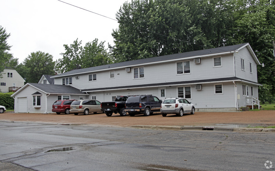 Building Photo - Brush Street Apartments