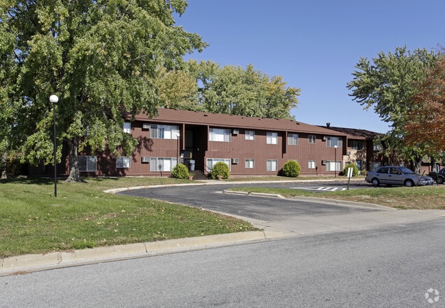 Primary Photo - Belle Plaine Apartments