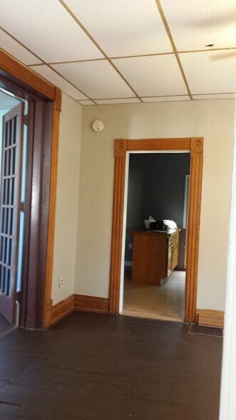 Building Photo - 137 George St