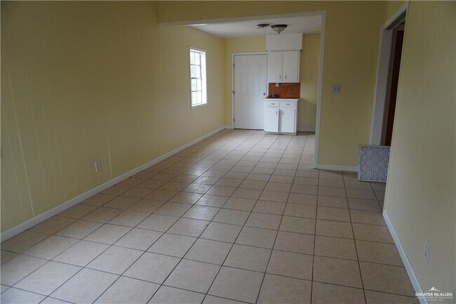 Building Photo - 4 S 10th St