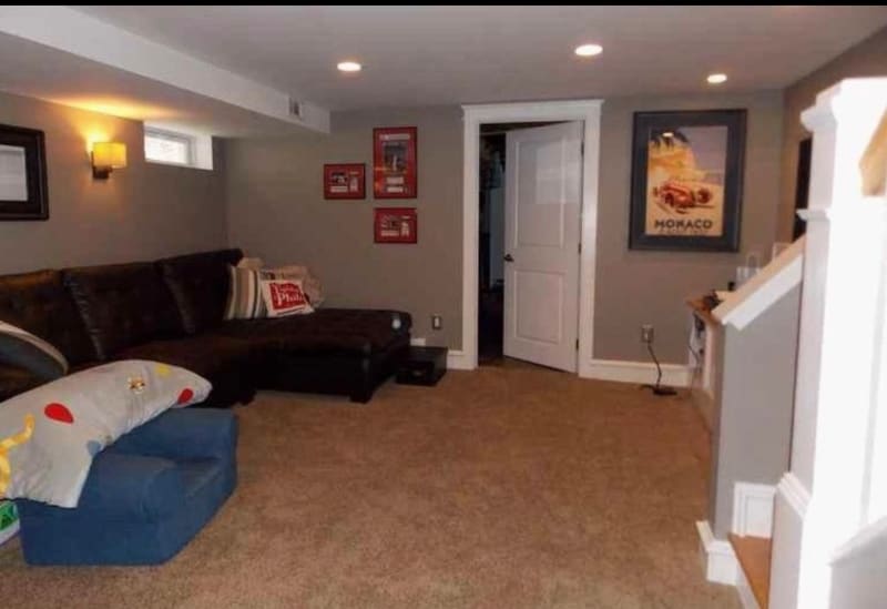 Building Photo - 207 E 11th Ave