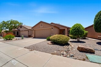 Building Photo - Live in Rancho El Dorado | Spacious 3 Bed Near Golf & Parks