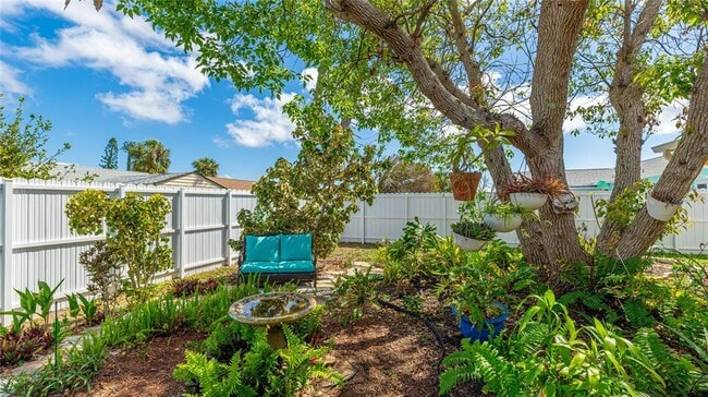 Building Photo - 13492 Dibella Ave