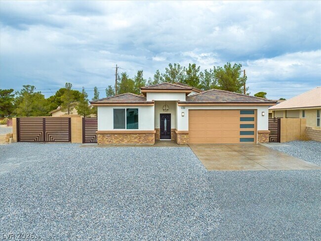 Building Photo - 1740 Jerome Ln