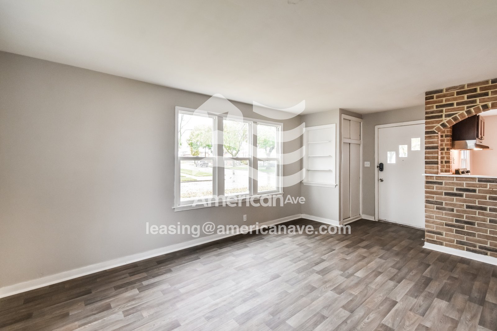 Building Photo - 5382 W Leon Terrace