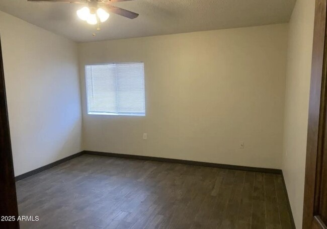 Building Photo - 7101 E Wilshire Dr