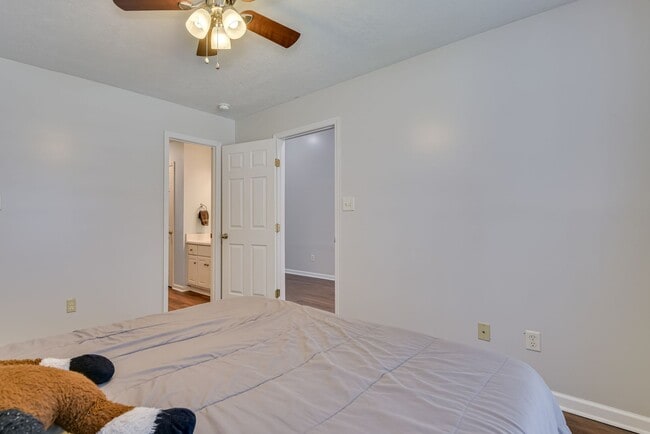 Building Photo - 660 Butler Springs Cir