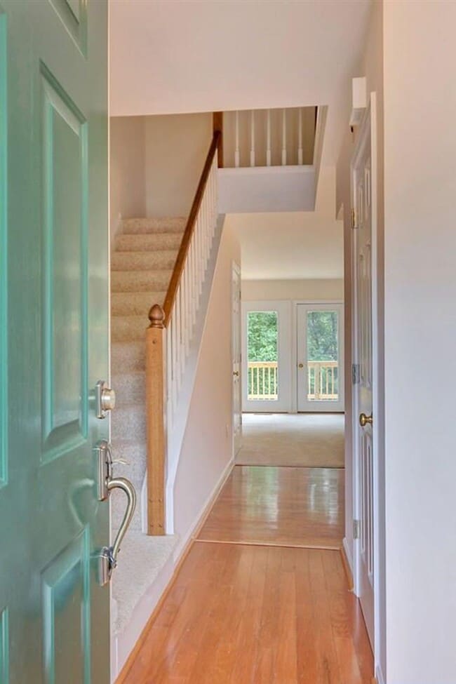 Building Photo - River Run Townhome With Large Finished Basement