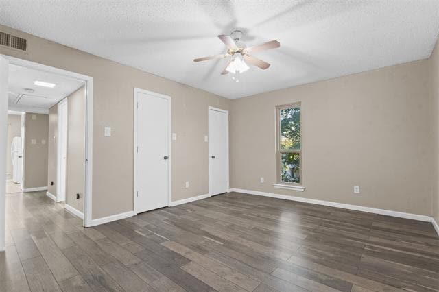 Building Photo - 7107 Holly Hill Dr