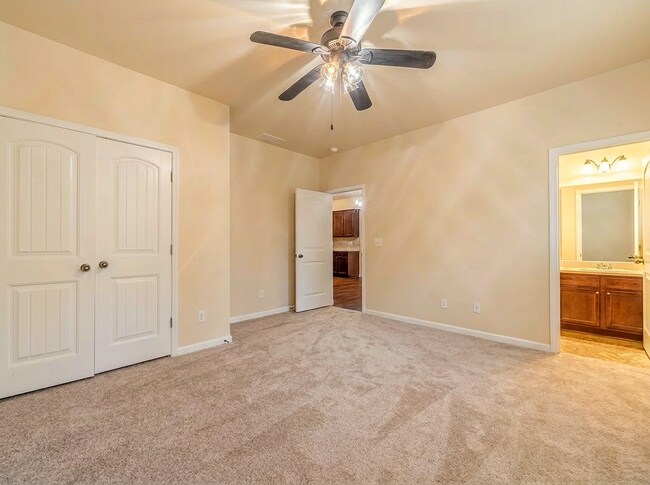 Building Photo - 2139 Baywood Tree Ln SW