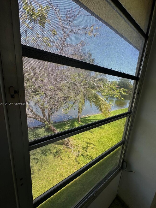 Building Photo - 2825 NE 201st Terrace