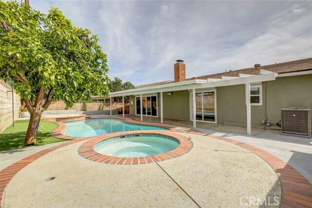 Building Photo - 20625 Lemarsh St