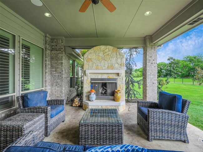 Building Photo - 4428 Lake Breeze Dr
