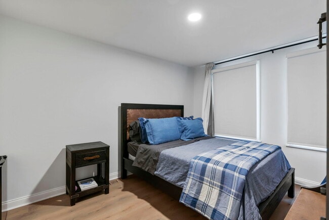 Building Photo - 424 E North Water St