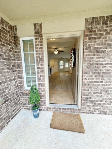 Building Photo - 2146 Tandy Park Way