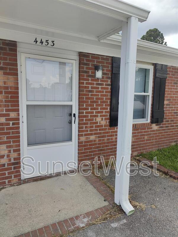Building Photo - 4453 Layola Ave