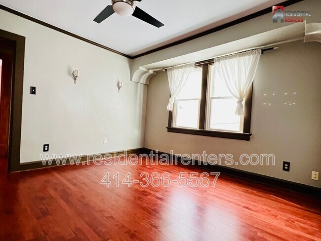 Building Photo - 2002 S 69th St