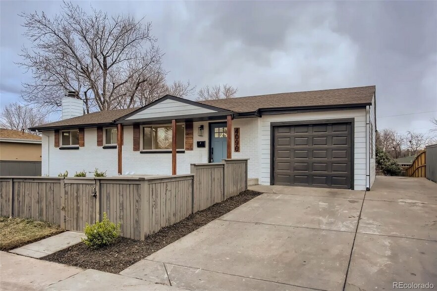 Primary Photo - 4090 W Wagon Trail Dr