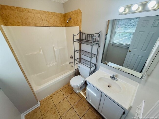 Building Photo - 5018 Summer Ridge Rd