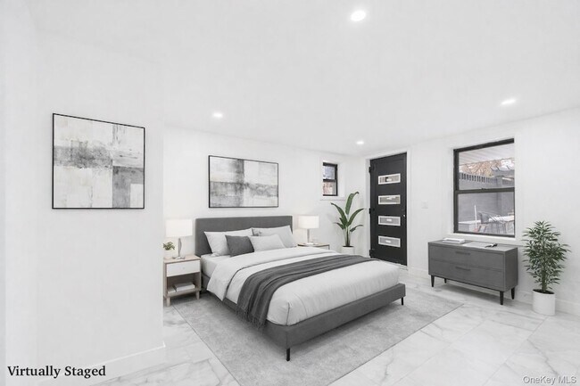 Building Photo - 1770 Pacific St