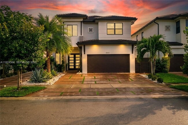 Building Photo - 8842 NW 161st Terrace