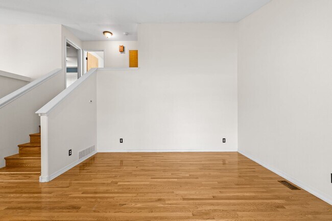 Building Photo - Liberty Lake 4 Bed 2 Bath Home that has been nicely updated