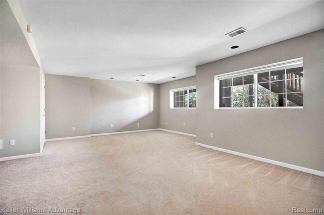 Building Photo - 31173 Livingston Dr