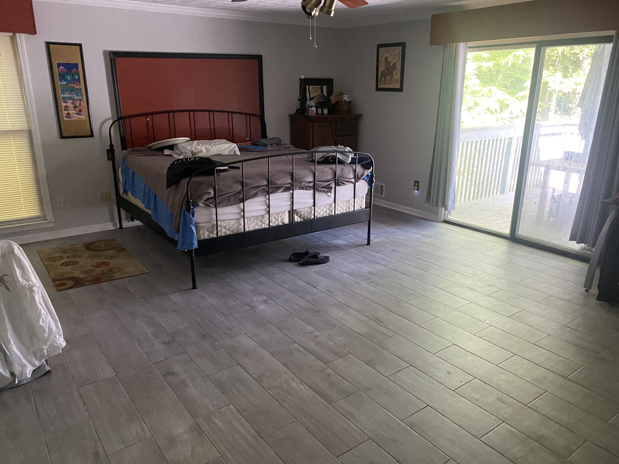 Building Photo - Room in House on Lilburn Stone Mountain Rd