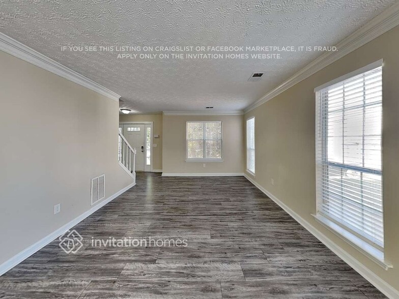 Building Photo - 3863 Creekbank Cove