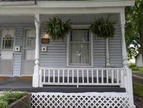 Building Photo - Hopson