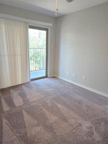 Building Photo - 7800 Irish Dr