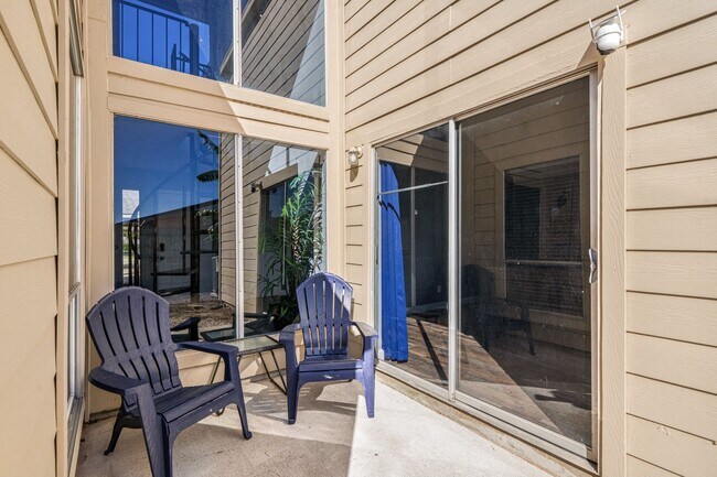 Building Photo - 12805 Westpark Dr