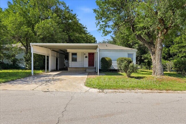 Building Photo - 413 Reed Pl