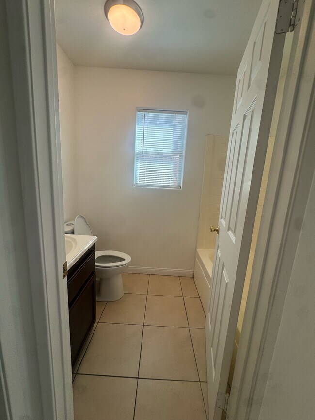 Building Photo - 530 Sunset Meadow Ln