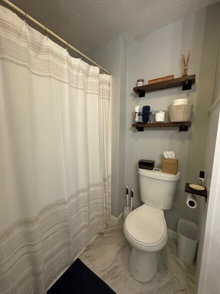 Bathroom - 121 Chestnut St