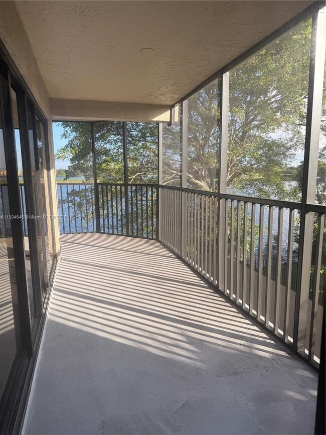 Building Photo - 605 Ives Dairy Rd