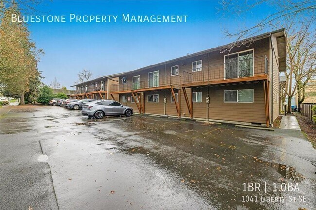 Building Photo - 1041 Liberty St SE